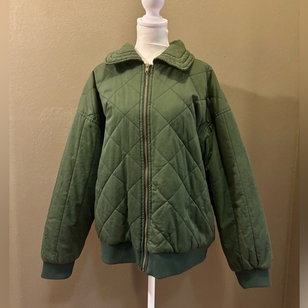 Quilted Green puffy cotton Jacket. Never worn